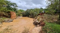 Vereadores solicitam providências quanto às pontes que desabaram em decorrência das chuvas